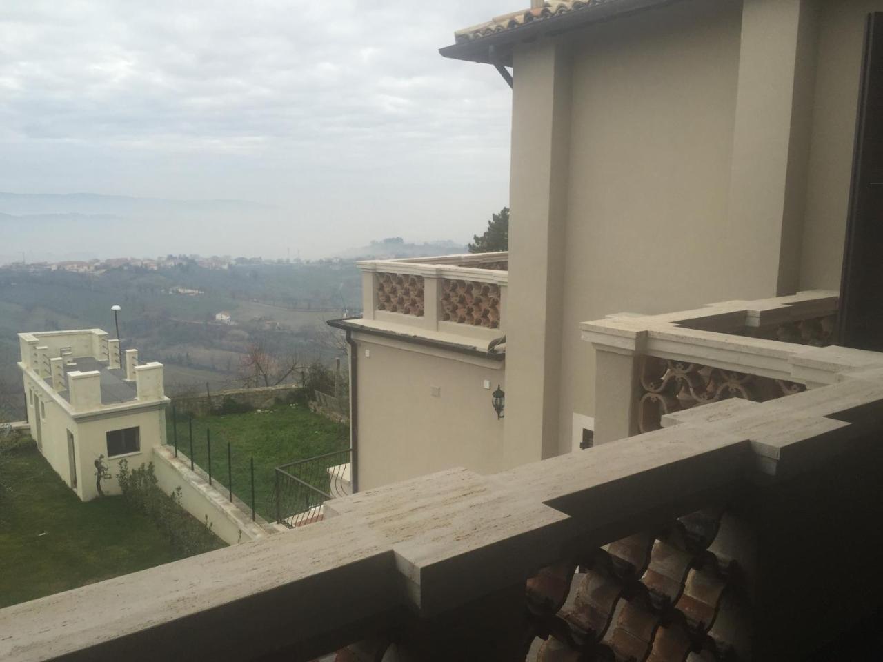 La Rocca Guest House & Spa Montefalco Exterior foto